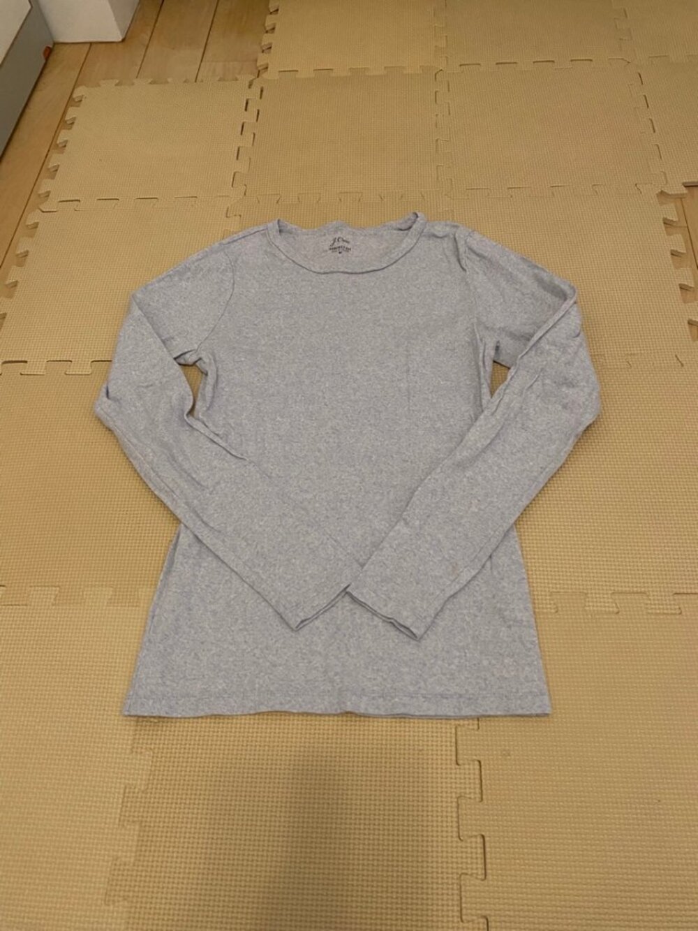 J.Crew Perfect Fit Heather Gray Long Sleeve Tee M Cotton Crew Neck